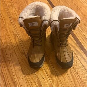 UGG Women's Tan and Black Winter Boots